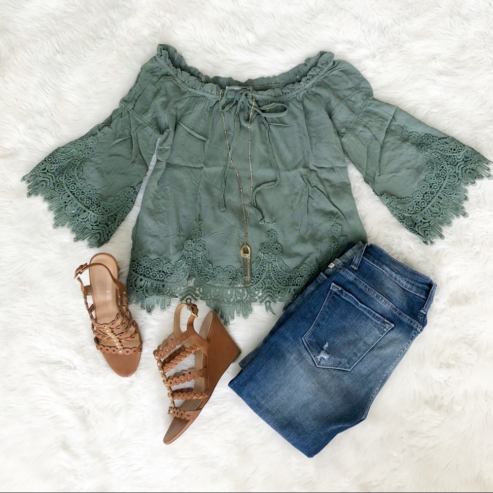 NEW boutique off-shoulder top!